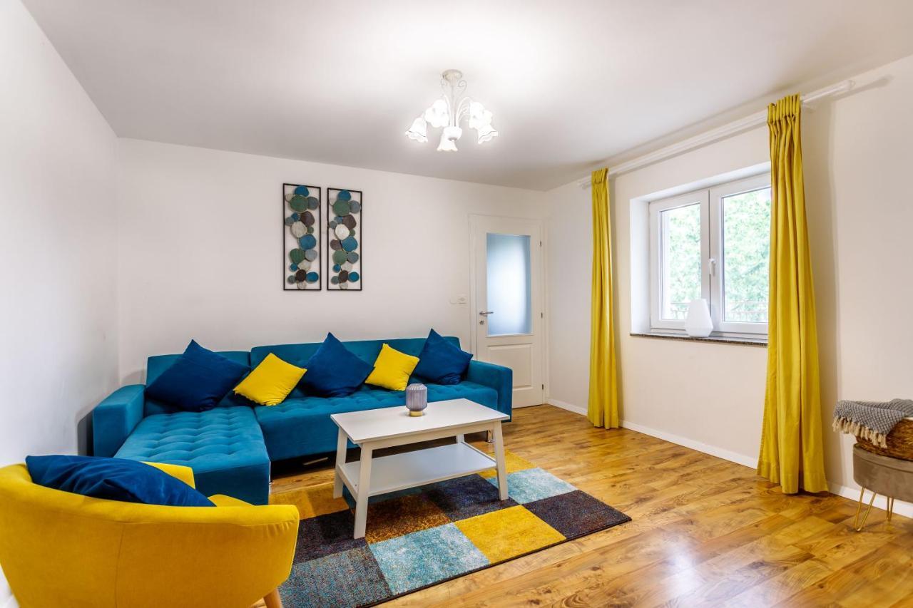 Вилла Casa Di Oliva-House With Heated Pool & Jacuzzi In Trilj, Croatia Экстерьер фото